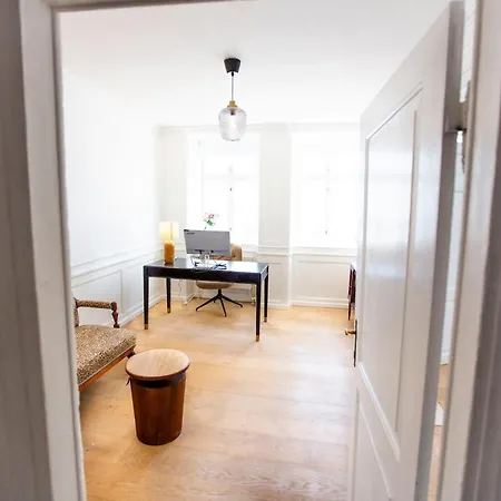 Apartament 175 Sqm Manor In Nyhavn I 6 Prs Rare Luxury
