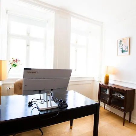 175 Sqm Manor In Nyhavn I 6 Prs Rare Luxury